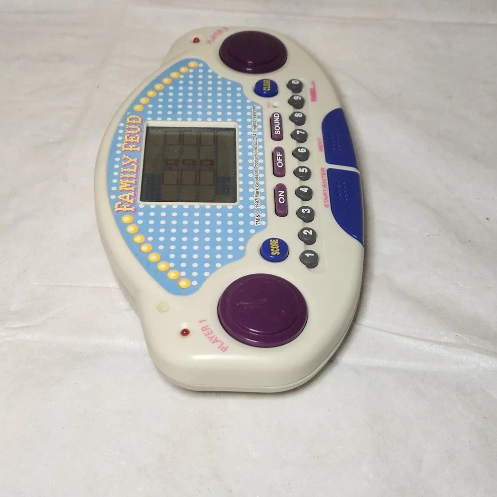 Family Feud Vintage 1997 Handheld Game Tested Works With‎ One Cartridge